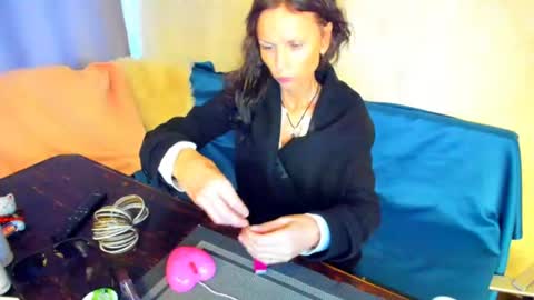 Elizabethangel online show from June 24, 1:37 am