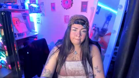 Elizabeth Martinez online show from October 7, 7:29 pm