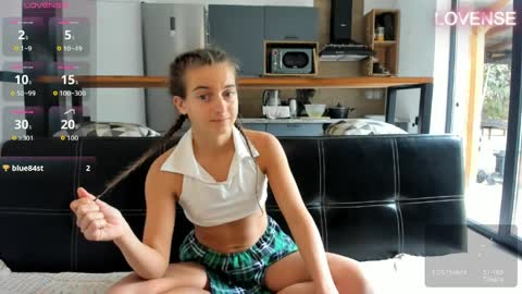 Eliz                               online show from March 28, 8:47 am