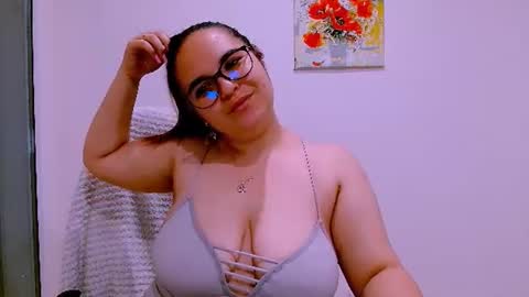 Ella  online show from July 22, 5:58 pm