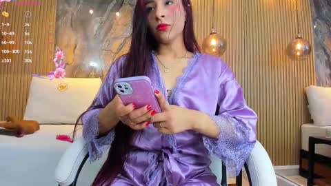 Snapshot of ella_harper chatting on February 17, 3:36 am ella harper online show from February 17, 3:36 am