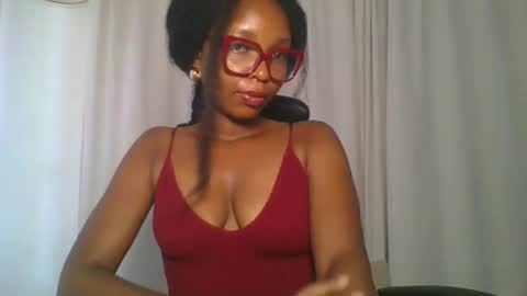 Ella online show from October 6, 8:09 am