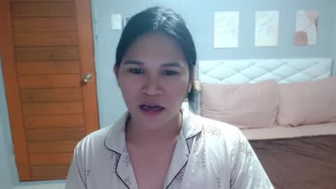 EllaFord online show from June 16, 1:34 pm