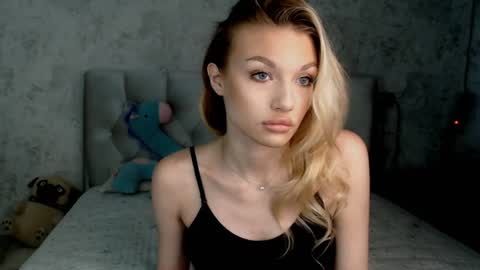 ellamilla online show from July 5, 2:34 pm