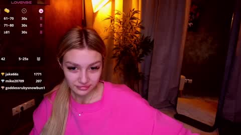 ellamilla online show from January 23, 5:56 am