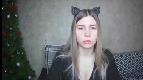 EllaNuar online show from January 30, 1:22 am