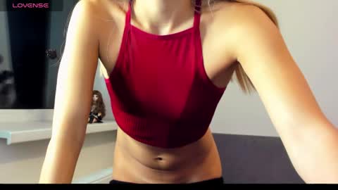 ellen_flow online show from March 23, 8:15 pm