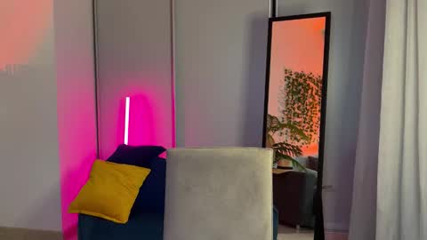 Snapshot of elli_harmon chatting on October 26, 2:12 pm Ellie  ---Ill see you either on Wednesday or Thursday and definitely on Saturday and Sunday online show from October 26, 2:12 pm