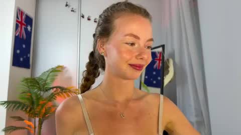 Snapshot of elli_harmon chatting on March 3, 2:53 pm Ellie  ---Ill see you either on Wednesday or Thursday and definitely on Saturday and Sunday online show from March 3, 2:53 pm