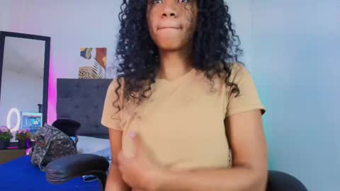  Ellie   online show from September 9, 1:33 pm