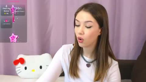 ellie online show from April 28, 5:50 pm