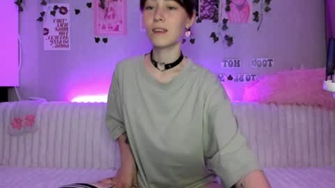 Ellie online show from July 17, 7:17 pm