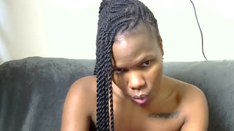 elllanna online show from July 25, 11:34 pm