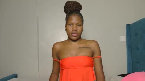 elllanna online show from April 24, 9:45 am