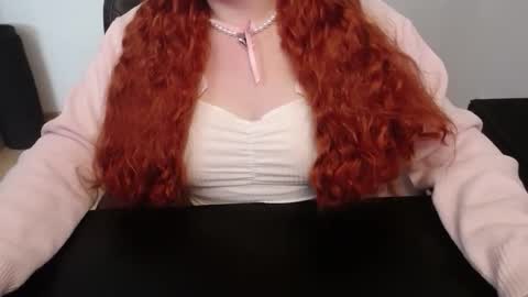 Elly online show from April 12, 1:25 pm