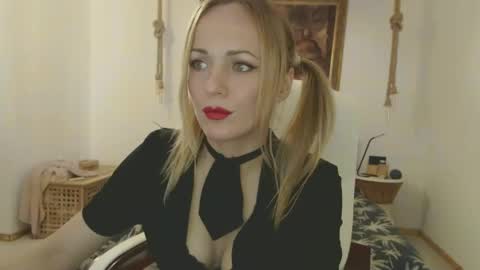 EllyaDiamond online show from January 27, 7:03 pm