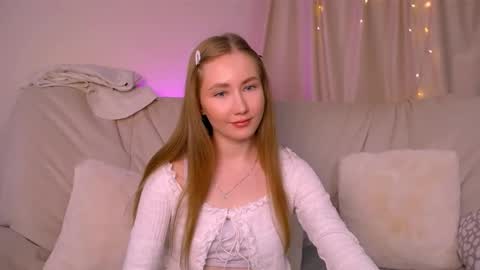 Elly online show from November 14, 3:17 am