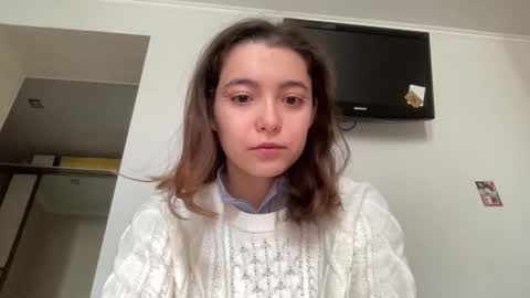 Snapshot of ellynella chatting on October 8, 6:40 am Elina online show from October 8, 6:40 am