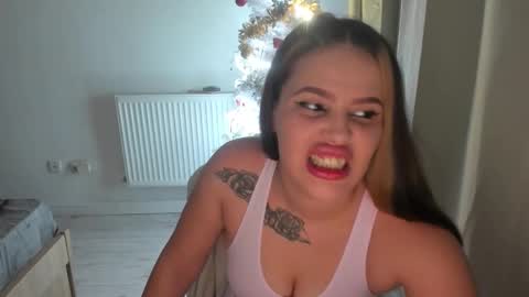 ellslimdoll online show from January 19, 1:24 am