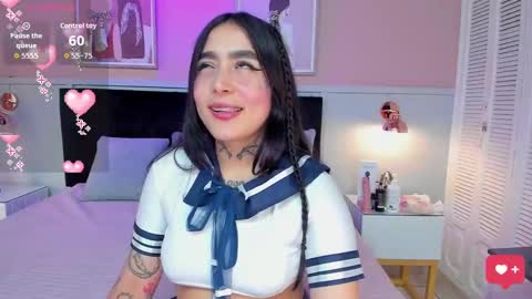 Snapshot of elodie_walker chatting on September 11, 1:44 pm Elodie  online show from September 11, 1:44 pm