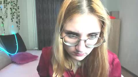 Elsa  online show from January 22, 3:41 am