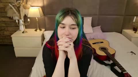 Elsie online show from May 12, 5:48 am