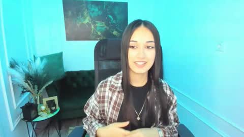 Elvira online show from March 5, 4:19 am