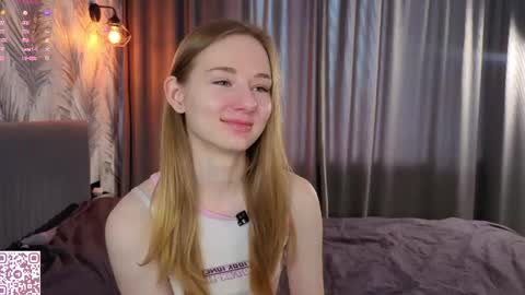 Elvina online show from April 4, 5:39 am