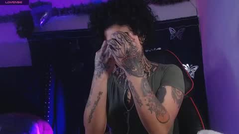 ema_ploxx online show from April 16, 1:17 am