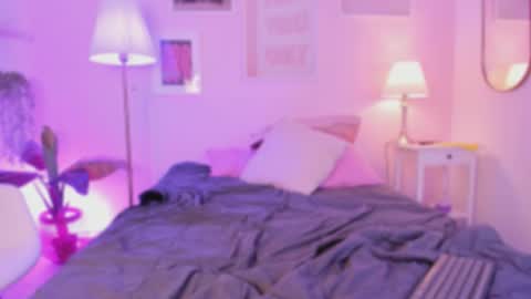 Snapshot of ema_soul chatting on October 7, 8:13 pm emma soul online show from October 7, 8:13 pm