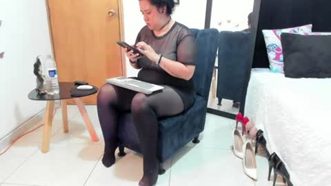 Emely   online show from June 18, 4:25 am