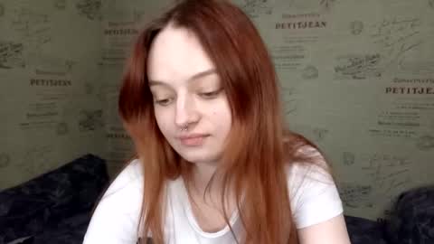 Emi online show from January 18, 8:27 pm