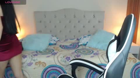 emiily_skinny online show from April 14, 12:54 am