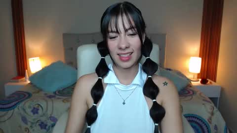 emiily_skinny online show from March 22, 1:44 am
