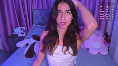 Snapshot of emiiscoot_1 chatting on October 16, 10:34 pm Emily online show from October 16, 10:34 pm