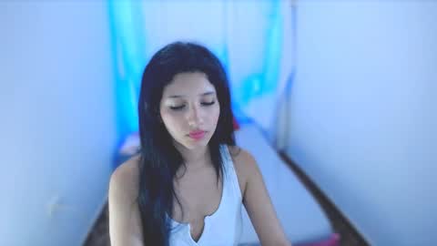 emili riders online show from January 21, 8:32 pm