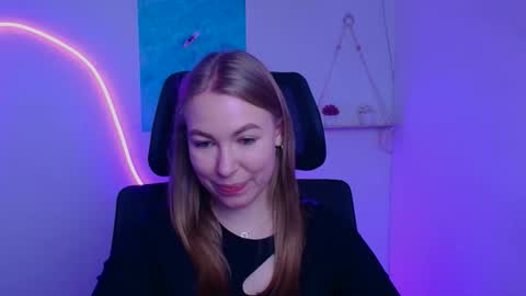 Emilia online show from December 5, 7:41 am