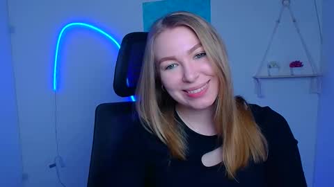 Emilia online show from April 23, 5:59 am