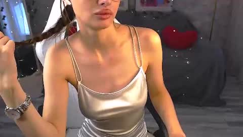 Emily online show from June 13, 8:56 am