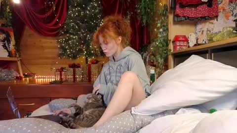 Emi  online show from December 21, 11:14 am