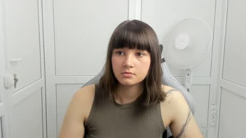 Emmi online show from June 5, 1:06 pm