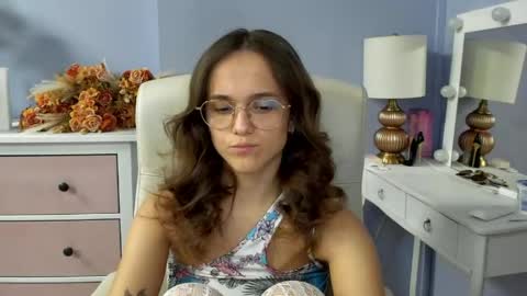 Emilly online show from April 12, 7:55 am