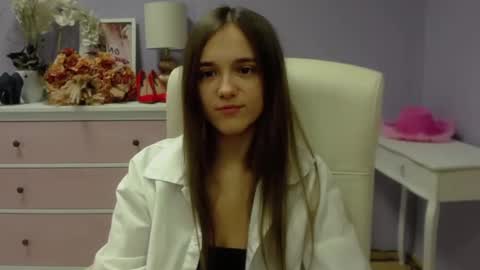 Emilly online show from February 1, 7:47 am