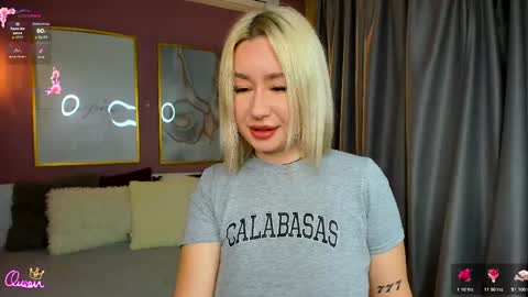 Emily  Bliss online show from March 22, 8:20 am