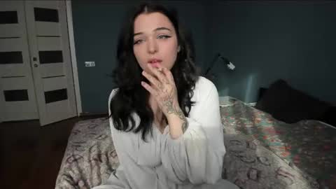 emily_ferra online show from June 30, 4:23 am