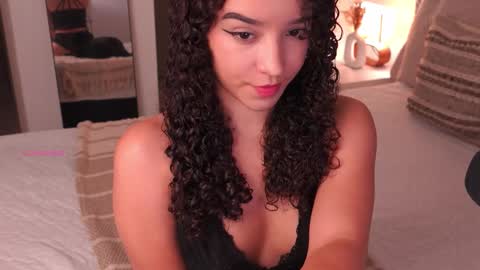 Juliana online show from October 11, 10:56 pm