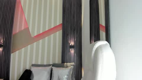 Emily online show from March 3, 9:37 am