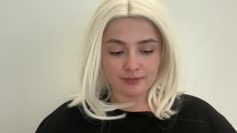 emily_morning_dew online show from April 5, 3:55 pm