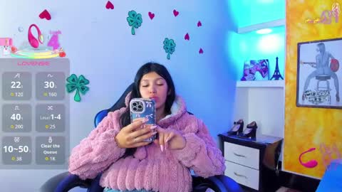       online show from March 31, 11:54 am