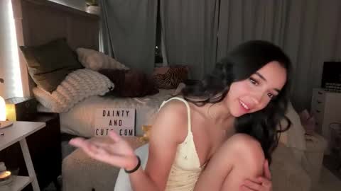 emilyfawn online show from March 16, 5:44 am